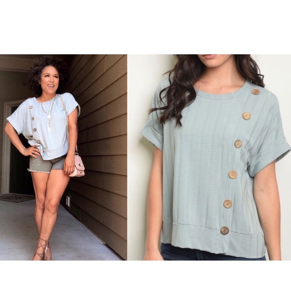 Sage green short sleeve button detail tunic top. - Picture 2 of 8